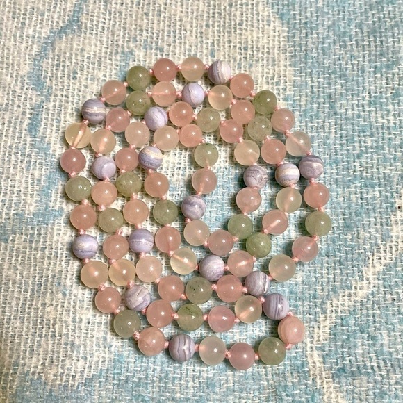 Vintage Natural Stone Beaded Necklace - Picture 4 of 4